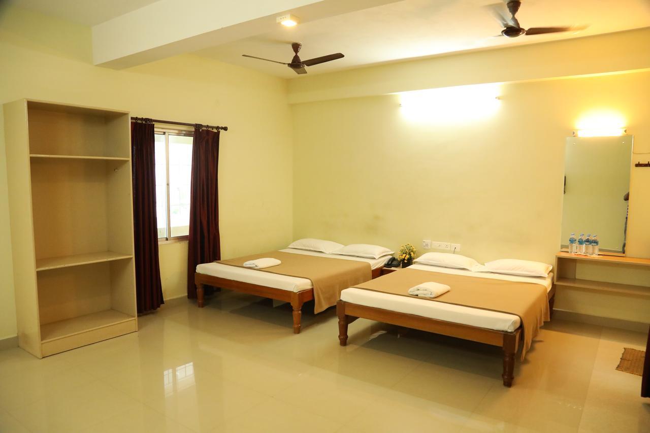 Ganesh Residency Hotel Puducherry Eksteriør billede